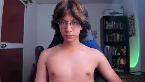 Snapshot of literateboy chatting on February 2026 01:43:02 AM Literateboy online show from February 2026 01:43:02 AM