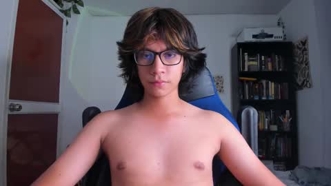 Snapshot of literateboy chatting on February 2026 01:43:01 AM Literateboy online show from February 2026 01:43:01 AM