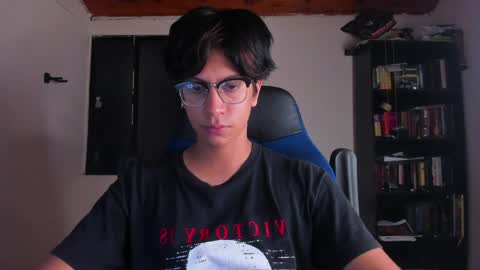 Snapshot of literateboy chatting on June 2026 01:51:02 AM Literateboy online show from June 2026 01:51:02 AM