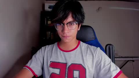Snapshot of literateboy chatting on June 2026 02:07:01 AM Literateboy online show from June 2026 02:07:01 AM