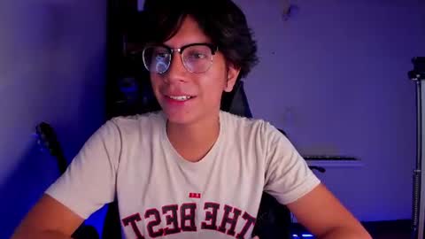Snapshot of literateboy chatting on July 2026 01:44:02 AM Literateboy online show from July 2026 01:44:02 AM