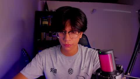Snapshot of literateboy chatting on July 2026 01:58:01 AM Literateboy online show from July 2026 01:58:01 AM