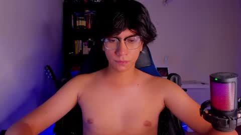 Snapshot of literateboy chatting on August 2026 01:38:01 AM Literateboy online show from August 2026 01:38:01 AM