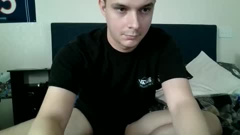 Littleguy28 online show from March 2026 11:31:02 PM