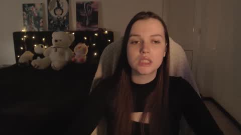 little__flowers online show from October 2025 09:57:01 AM