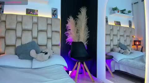 Snapshot of little__sophie18 chatting on June 2026 08:22:02 PM Sophie ---- connected from 1400 to 2100 Colombia time online show from June 2026 08:22:02 PM