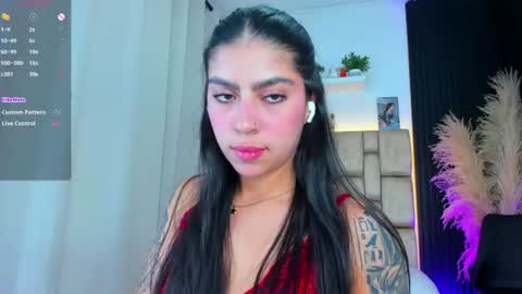 Snapshot of little__sophie18 chatting on June 2026 08:44:01 PM Sophie ---- connected from 1400 to 2100 Colombia time online show from June 2026 08:44:01 PM