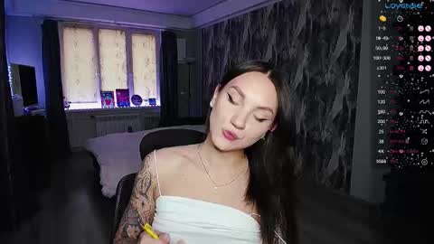 Birdy online show from October 2025 12:01:02 PM