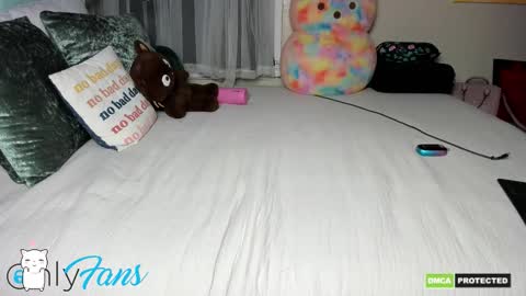 Snapshot of little_cum_slut18 chatting on January 2026 04:51:01 AM Veronica and Alex online show from January 2026 04:51:01 AM