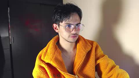 Daniel online show from November 2025 03:06:01 AM