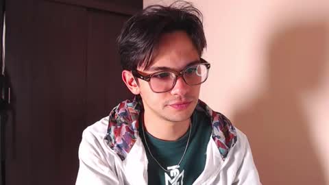 Daniel online show from December 2025 01:44:02 AM