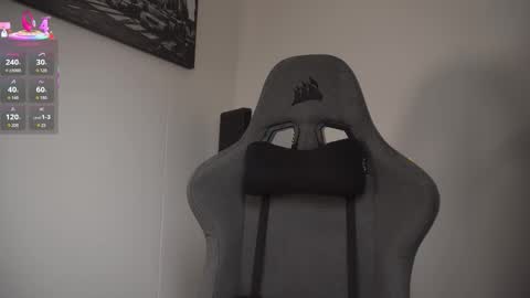 Help me reach 100 likes online show from November 2025 07:13:01 PM