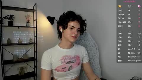 Snapshot of little_femb0y chatting on February 2026 02:50:02 PM Daniel online show from February 2026 02:50:02 PM