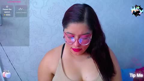 Snapshot of little_flower4you chatting on February 2025 06:55:02 PM mai rojas online show from February 2025 06:55:02 PM