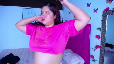 Snapshot of little_flower4you chatting on February 2025 11:10:02 PM mai rojas online show from February 2025 11:10:02 PM