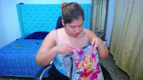 Snapshot of little_flower4you chatting on September 2025 12:18:01 PM mai rojas online show from September 2025 12:18:01 PM