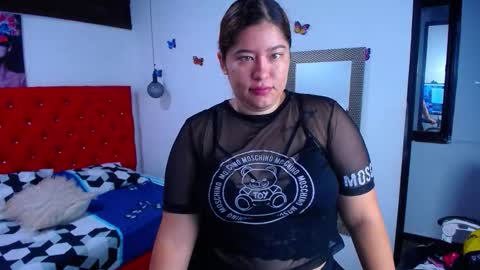 Snapshot of little_flower4you chatting on October 2025 12:44:02 PM mai rojas online show from October 2025 12:44:02 PM