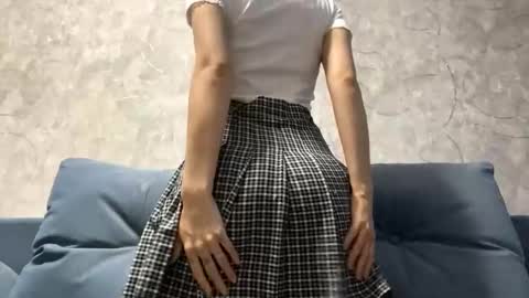 Viiola online show from January 2026 04:00:02 PM