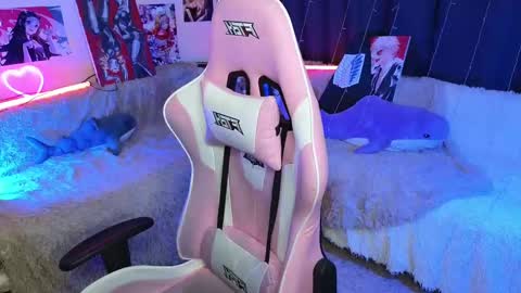 Snapshot of little_kitsune chatting on February 2025 08:31:01 PM Rachel online show from February 2025 08:31:01 PM