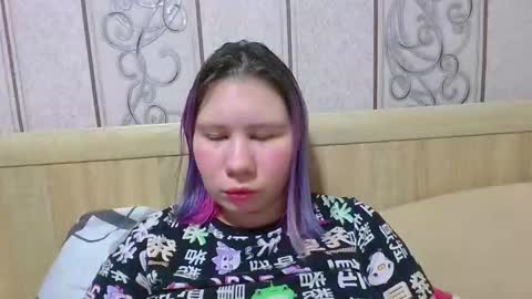 Snapshot of little_kitsune chatting on September 2025 06:00:01 PM Rachel online show from September 2025 06:00:01 PM