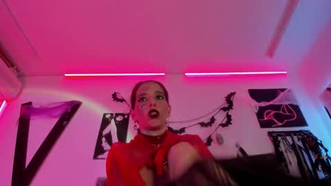 Little Nauughty2 online show from October 2025 04:53:02 PM