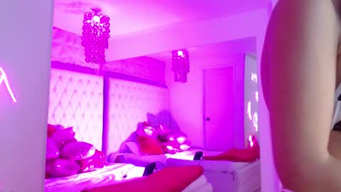 Paulette online show from February 2026 03:45:02 AM