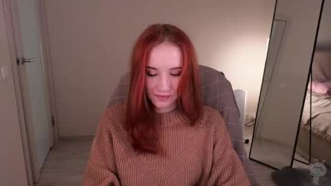 Snapshot of little_pretty_woman chatting on June 2026 12:07:02 PM little_pretty_woman online show from June 2026 12:07:02 PM