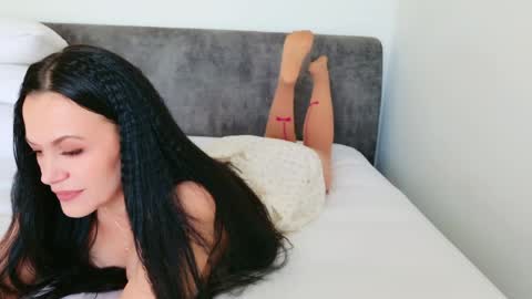 hey im anna online show from May 2026 05:37:01 AM