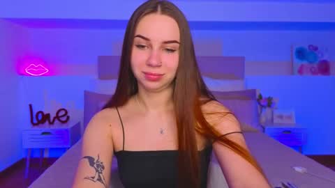 little_siin online show from December 2025 10:53:01 AM