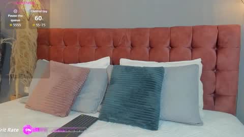 Snapshot of little_tania_ chatting on November 2025 12:16:02 PM Tania online show from November 2025 12:16:02 PM