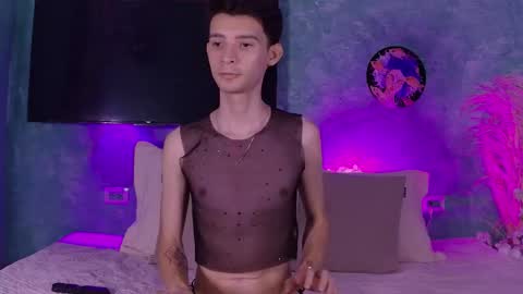 Juan Ferrer online show from November 2025 12:24:02 AM