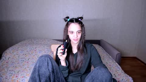 Snapshot of littleashleyy chatting on December 2024 05:48:01 PM littleashleyy online show from December 2024 05:48:01 PM