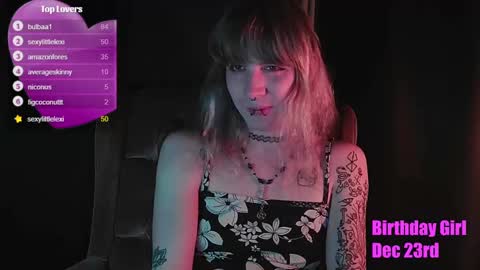 Gwen online show from December 2024 06:17:02 AM