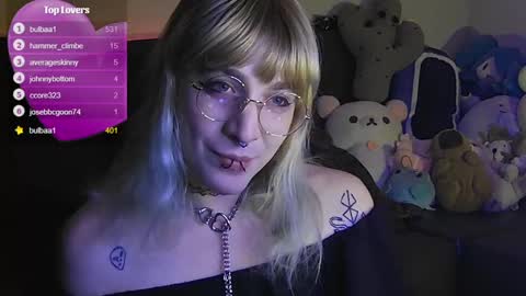 Gwen online show from January 2025 08:56:01 AM