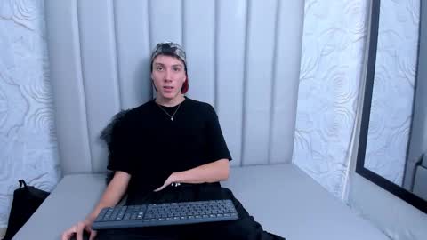 DANNY online show from December 2025 06:02:01 PM