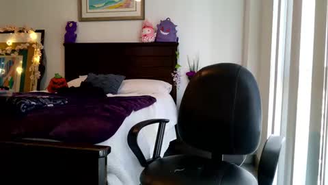 littledeathtrap online show from September 2025 05:57:02 PM