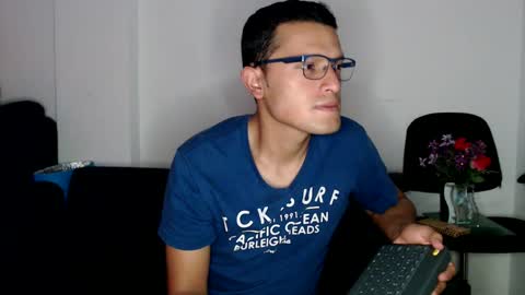 Manu online show from December 2024 04:37:02 AM