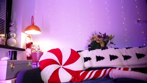 Emily Hill online show from December 2025 09:11:02 PM