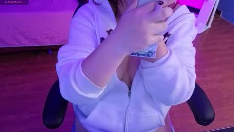 Angel  online show from February 2026 07:19:02 PM