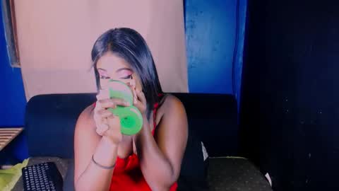 Snapshot of littleindianmilf chatting on April 2026 05:34:01 AM littleindianmilf online show from April 2026 05:34:01 AM
