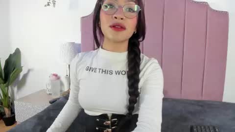 Snapshot of littlejade_dh chatting on June 2026 11:52:01 AM littlejade_dh online show from June 2026 11:52:01 AM