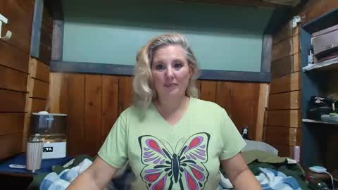 Snapshot of littlelisa1 chatting on February 2026 02:53:01 AM lisanixs online show from February 2026 02:53:01 AM