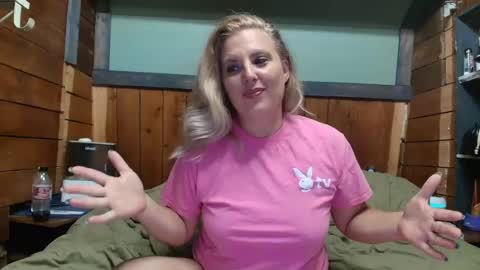 Snapshot of littlelisa1 chatting on June 2026 08:17:01 PM lisanixs online show from June 2026 08:17:01 PM