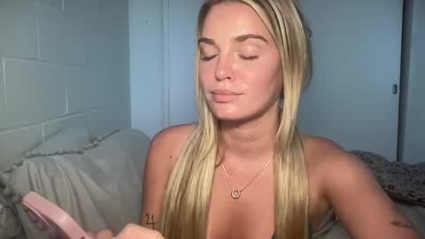 Snapshot of littlemaryjane19 chatting on February 2025 11:57:01 PM Marciabrady online show from February 2025 11:57:01 PM