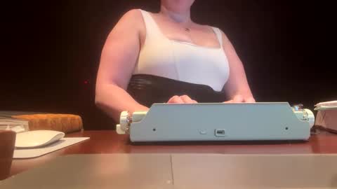 Snapshot of littlemissmee chatting on March 2026 07:34:01 AM littlemissmee online show from March 2026 07:34:01 AM