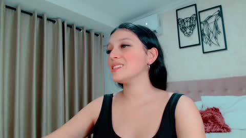Sarahs Room online show from December 2024 04:35:02 PM