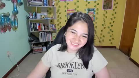 Snapshot of littleprety6969 chatting on March 2025 07:48:01 PM Mia Wednesday to Sunday 730 am to 1030 am Colombian Hour D online show from March 2025 07:48:01 PM