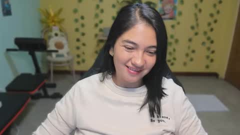 Mia  Wednesday to Sunday 730 am to 1030 am Colombian Hour D online show from January 2026 05:01:01 AM