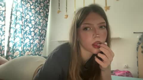 Snapshot of littleprincess3000 chatting on July 2026 01:25:01 PM littleprincess3000 online show from July 2026 01:25:01 PM