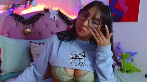 Snapshot of littlerouse_ chatting on January 2025 05:26:02 AM Ruby Rouse online show from January 2025 05:26:02 AM